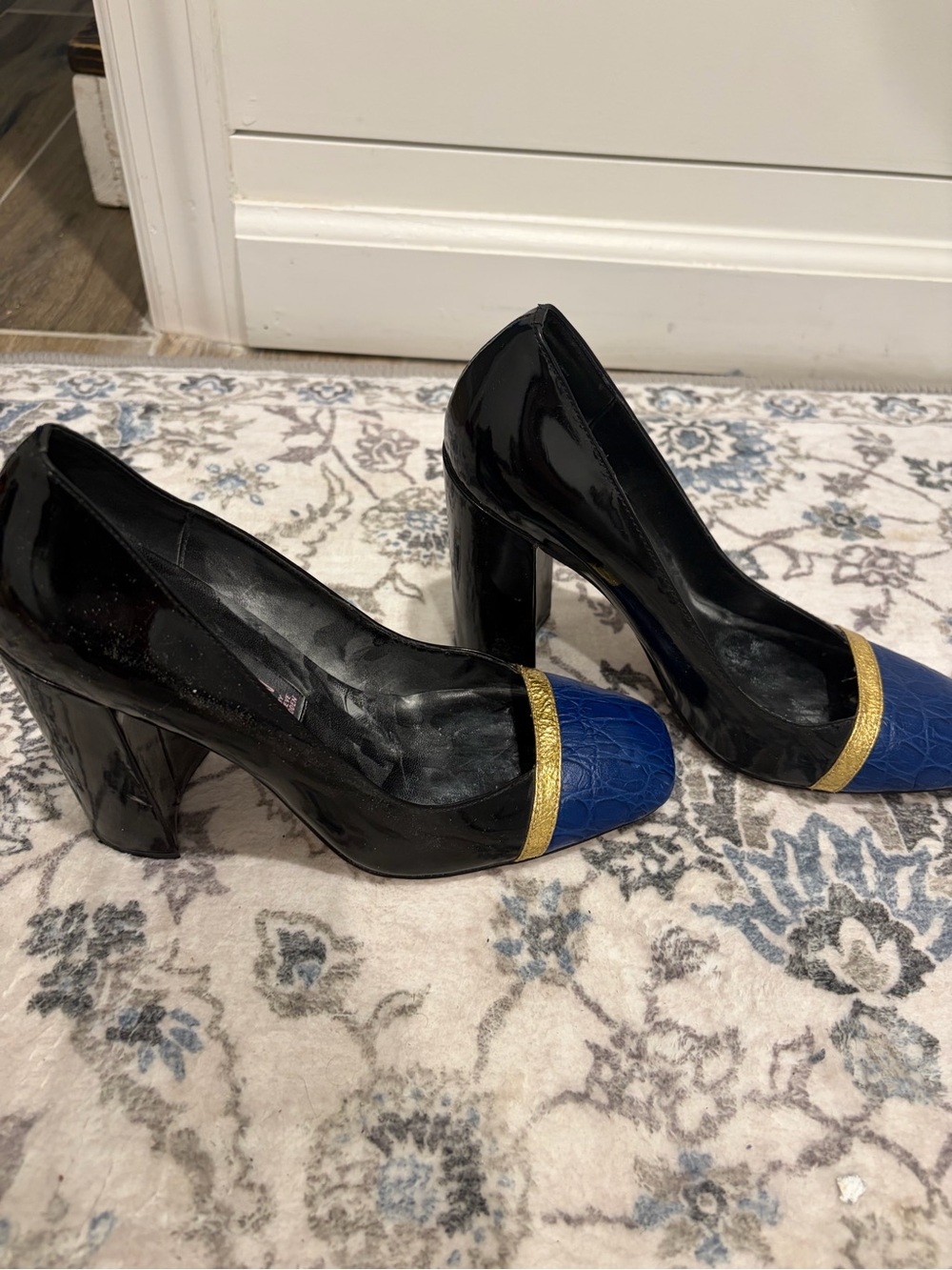 Steven By Steve Madden Black Patent Pumps with Blue Capped Toe and Gold Trim